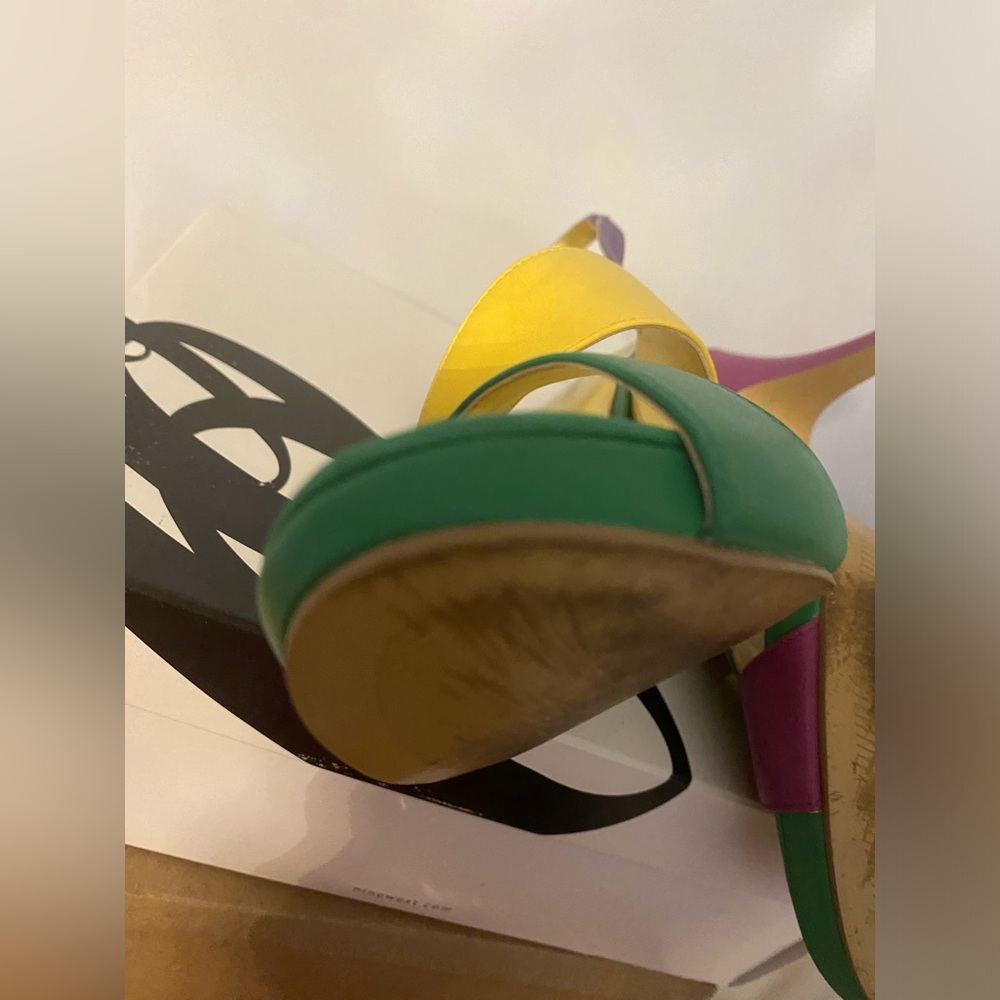 Nine West Green and Yellow Slingback Heels - Picture 7 of 10